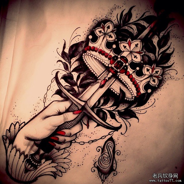 皇冠手欧美纹身图案手稿
