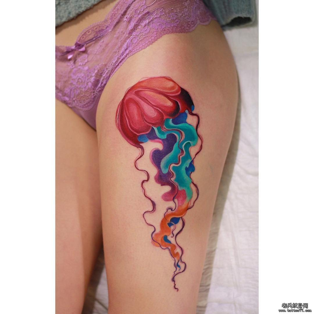 大腿欧美彩色水母纹身图案