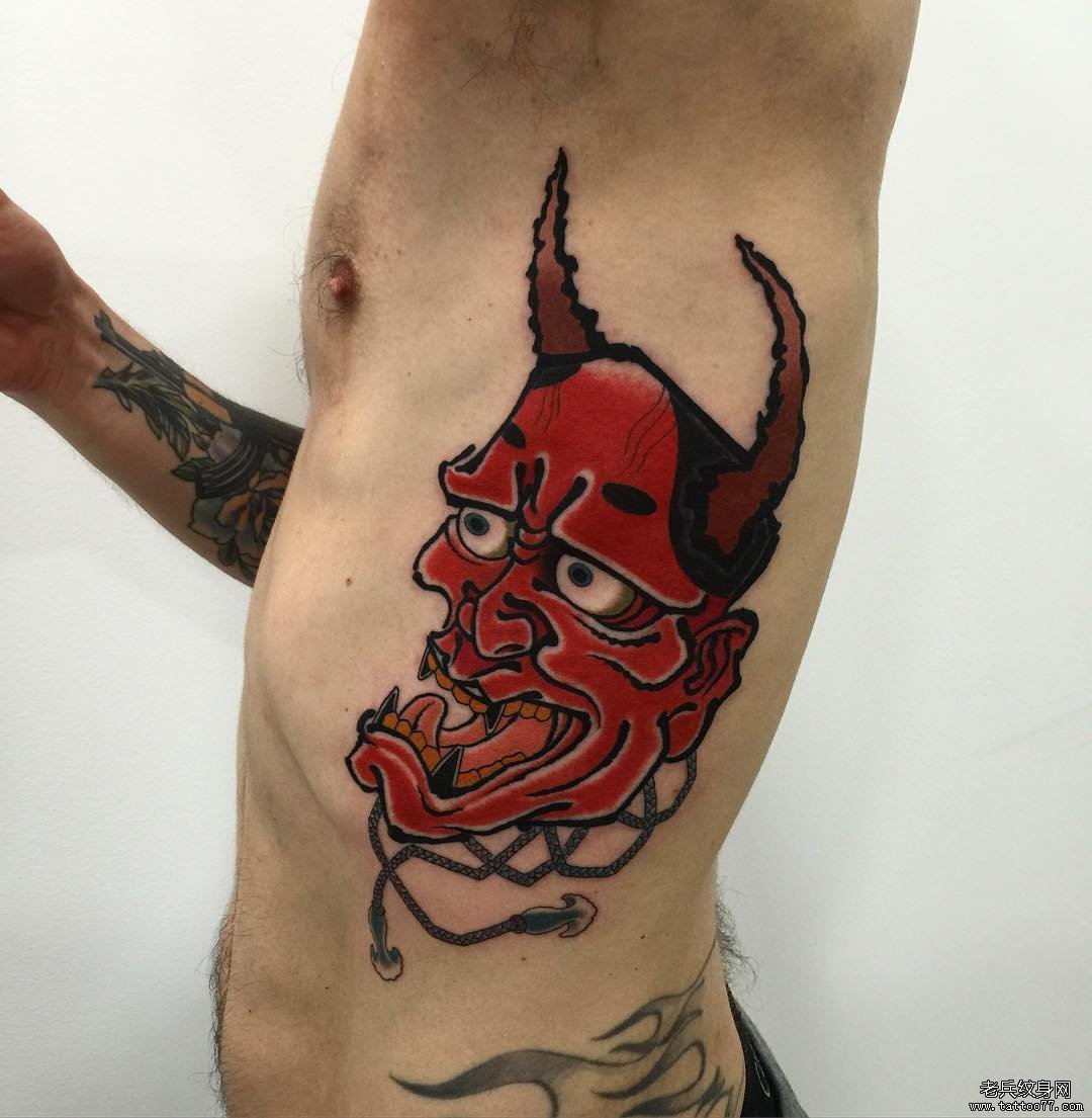 侧腰老传统彩色般若纹身图案