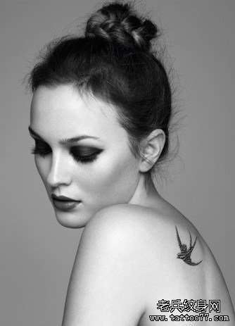 女性最喜爱的燕子纹身图案