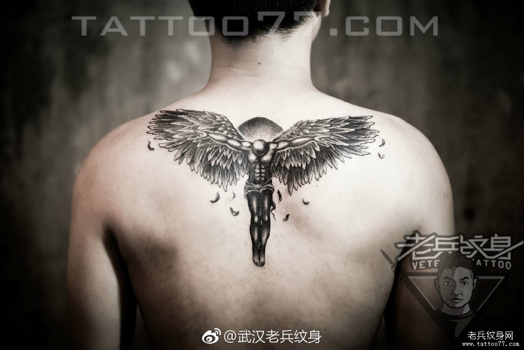 背部天使纹身图案作品