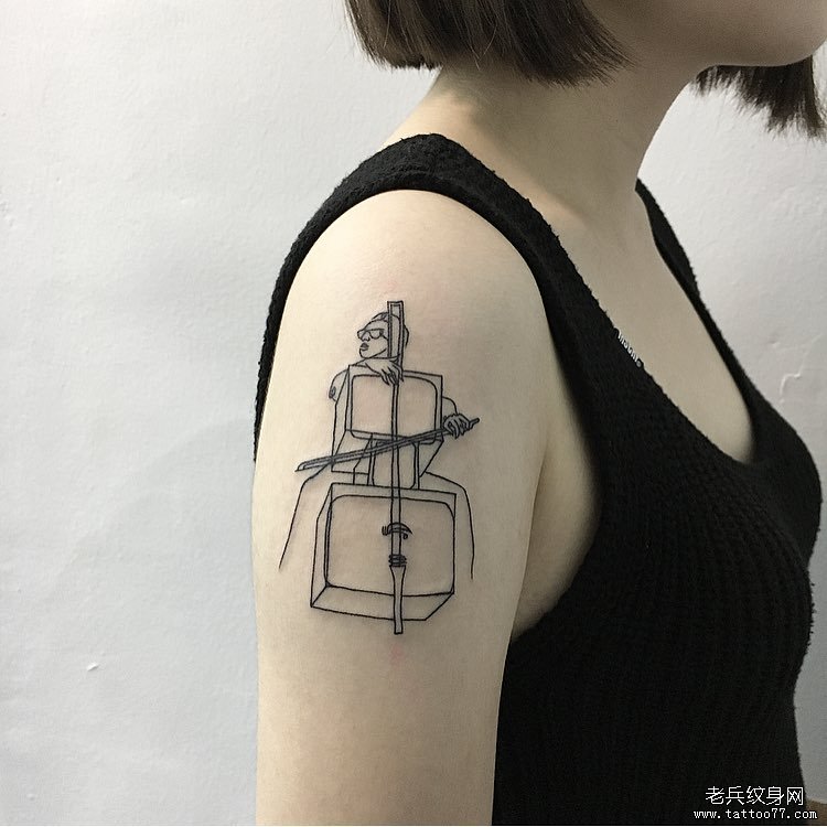 手臂线条纹身图案