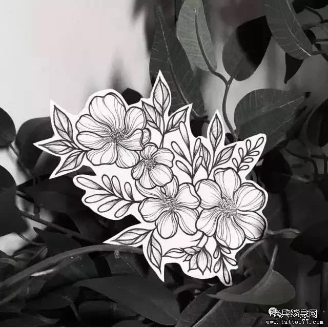 植物花藤纹身图案