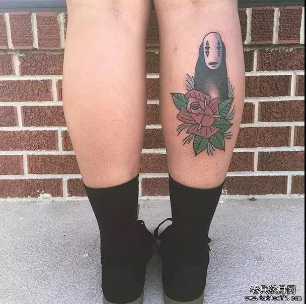 腿部无脸男纹身图案