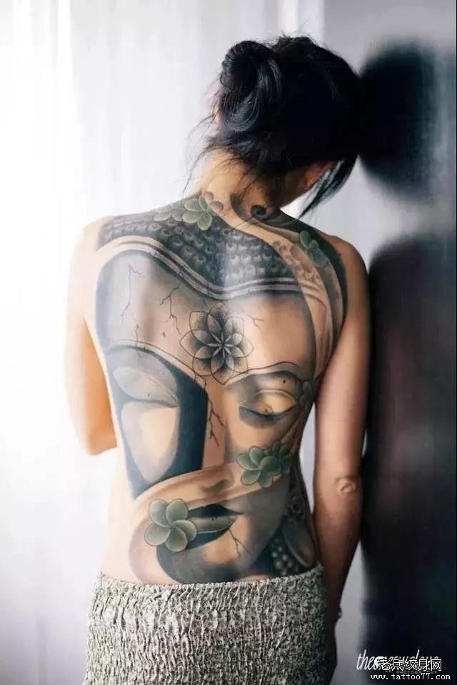 满背佛纹身图案作品