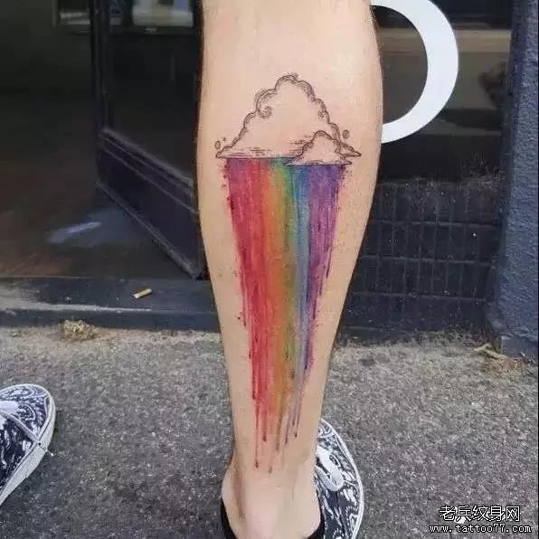 腿部水彩纹身图案