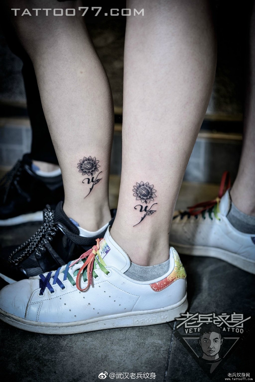 脚踝向日葵纹身图案作品