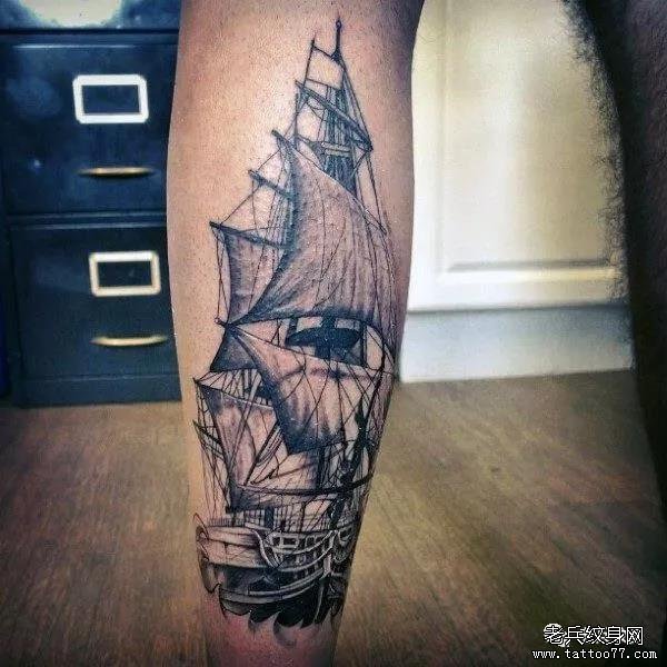 腿部帆船纹身图案