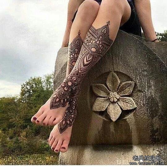 腿部玛雅图腾纹身图案