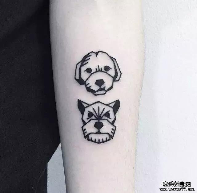 手臂小清新狗子纹身图案