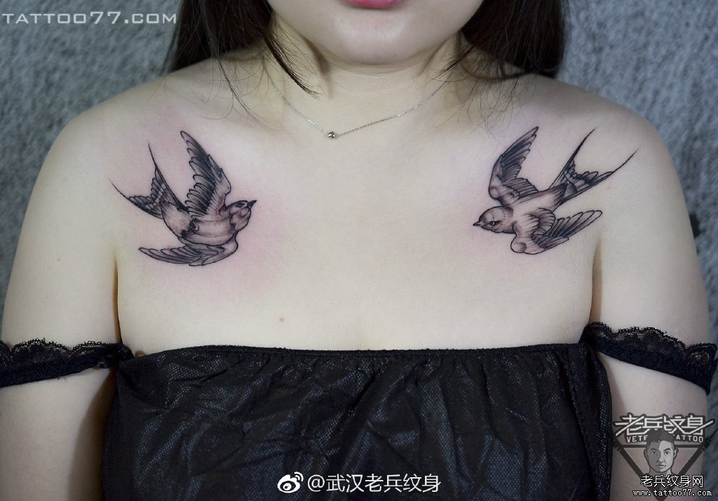 锁骨燕子纹身图案
