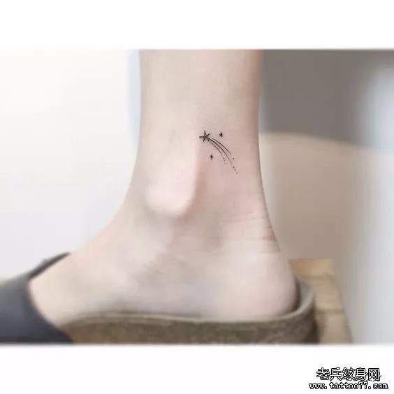 脚踝星星流星纹身图案