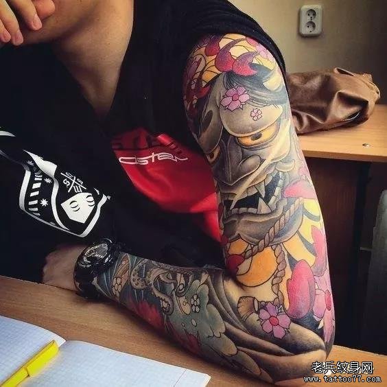 花臂般若樱花纹身图案