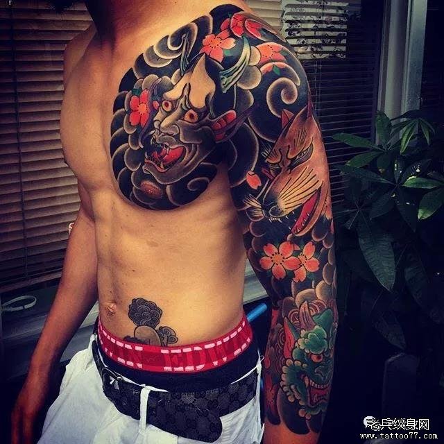 花臂半甲般若龙纹身图案