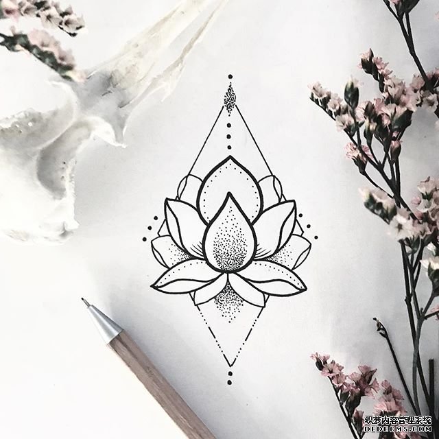 点刺梵花手稿纹身