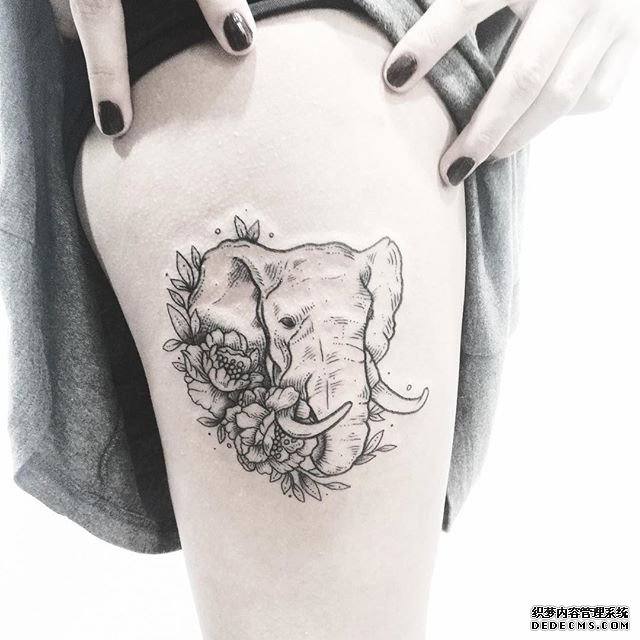 黑灰大腿大象纹身