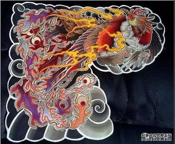 嘿！大胸弟！你要的半胛纹身手稿，在这里！ 
