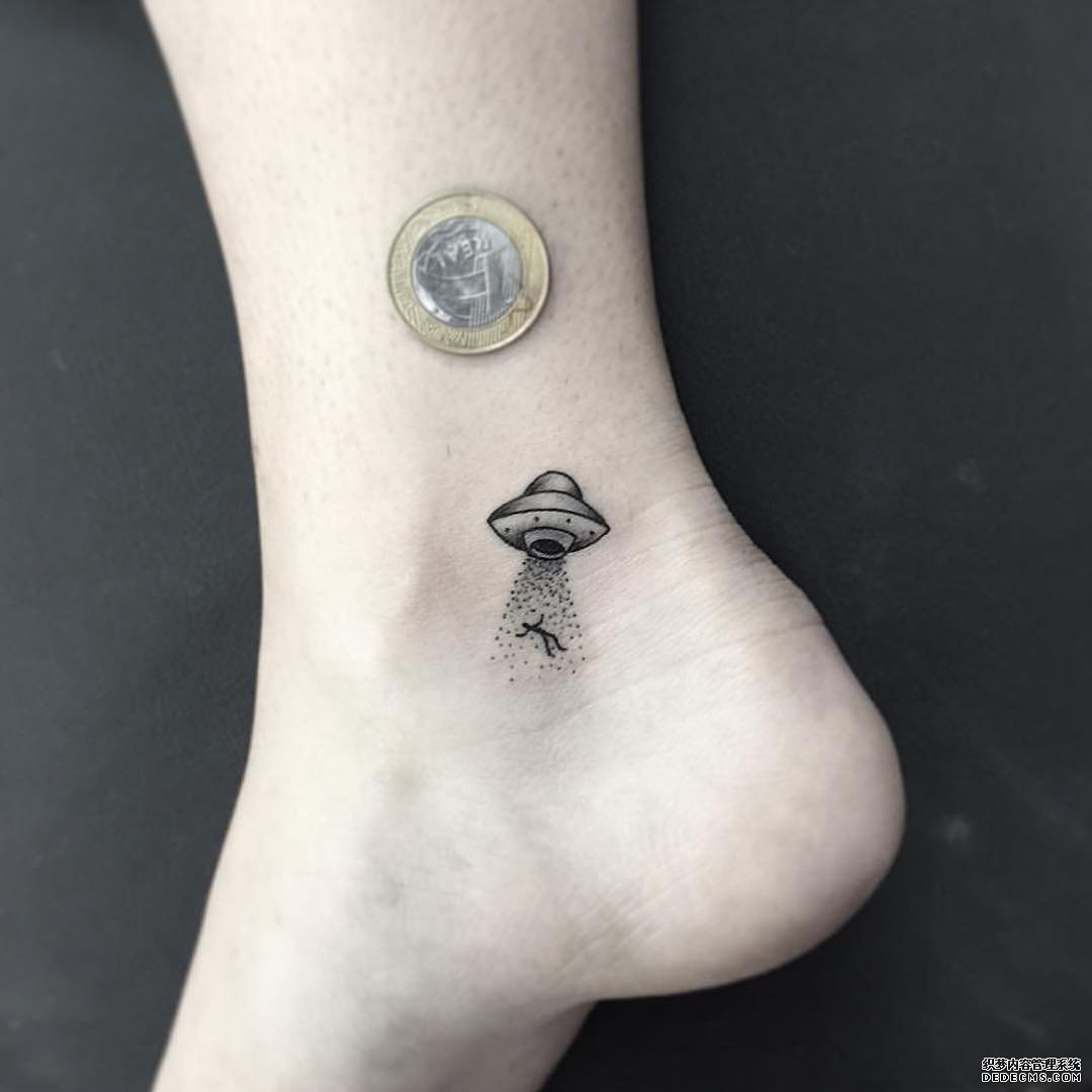 脚腕飞船点刺纹身