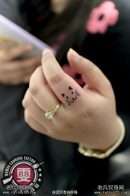 手指简笔猫咪纹身图案