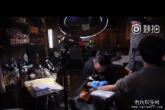 小臂狮子玫瑰纹身视频