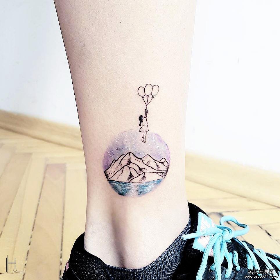 简笔画色彩山峰气球女孩脚踝文身图案