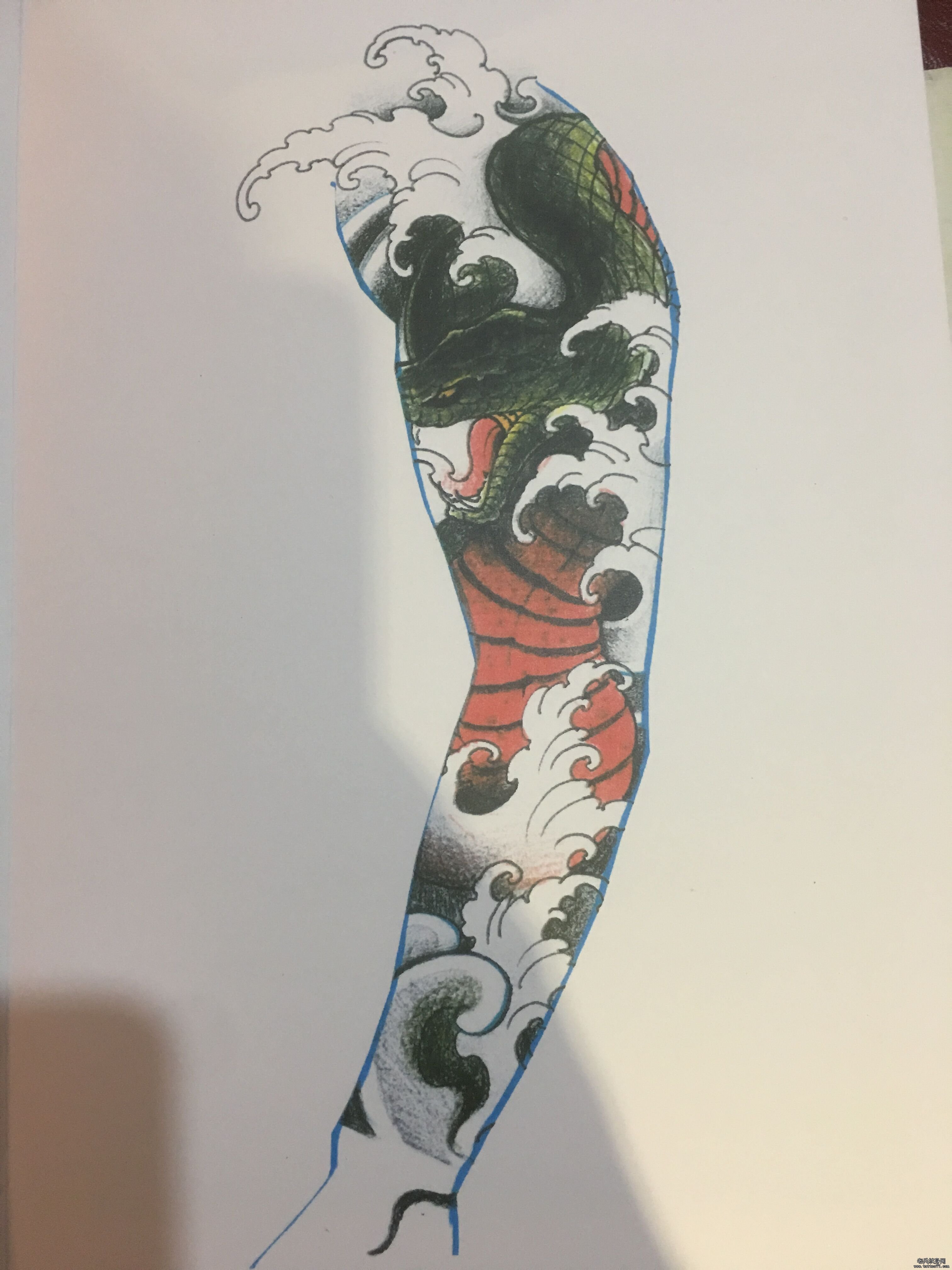 蛇浪花花臂纹身图案