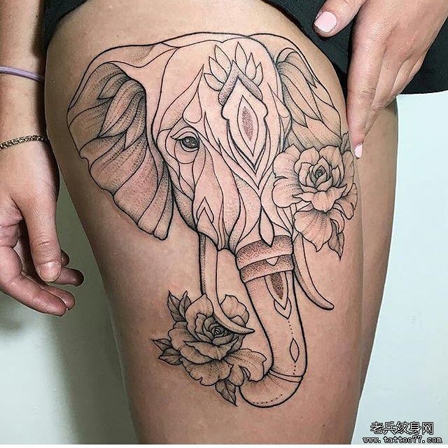 大腿大象花纹身图案