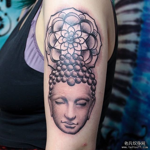 手臂莲花佛头纹身图案