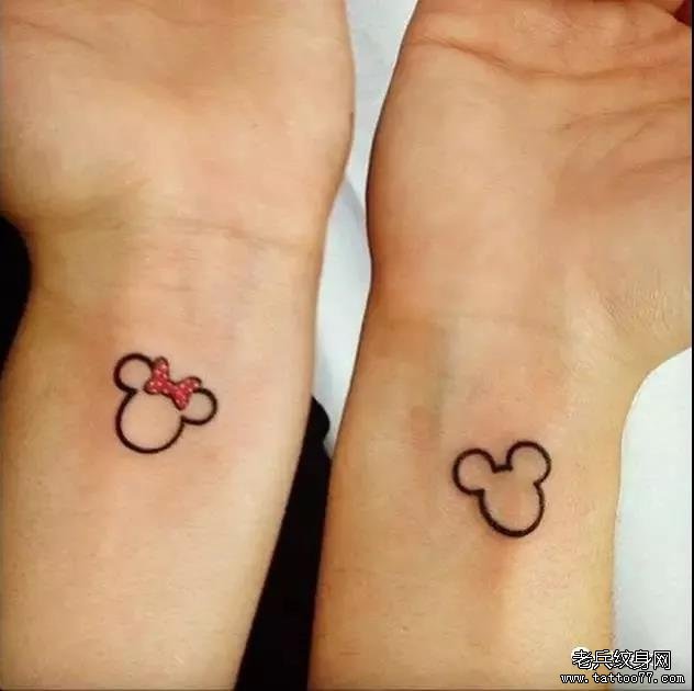 这个世界,总有一个人,会翻遍你所有的社交动态,去过你去的地方,只为爱你!