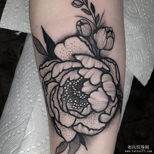 小清新甩针花卉纹身图案
