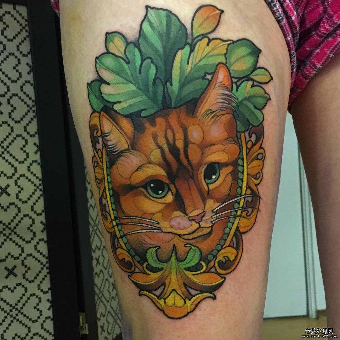 大腿色彩猫咪纹身