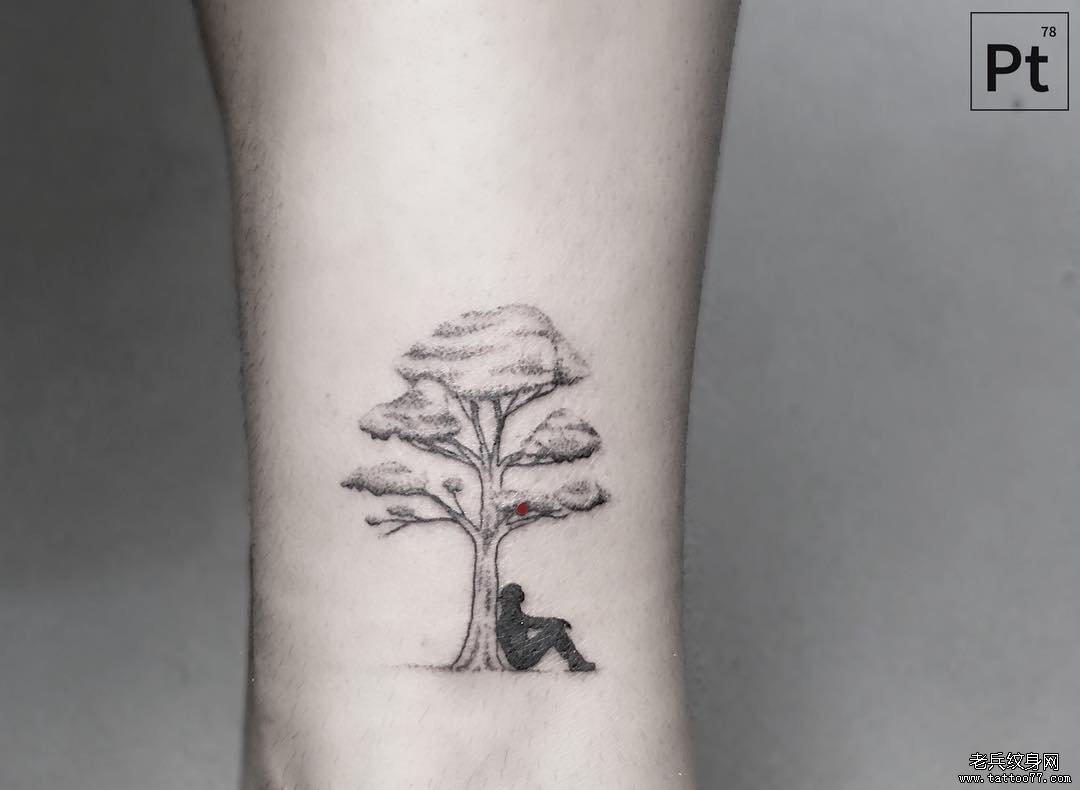 小腿简约树纹身