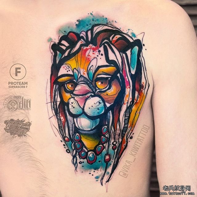 色彩泼墨老虎背部纹身图案