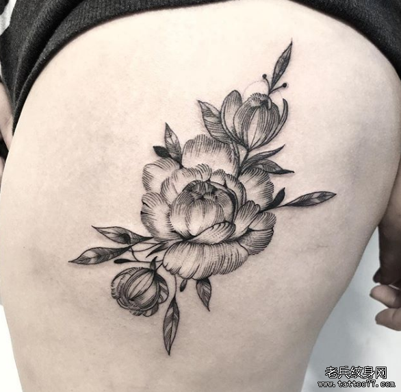 大腿花朵纹身图案
