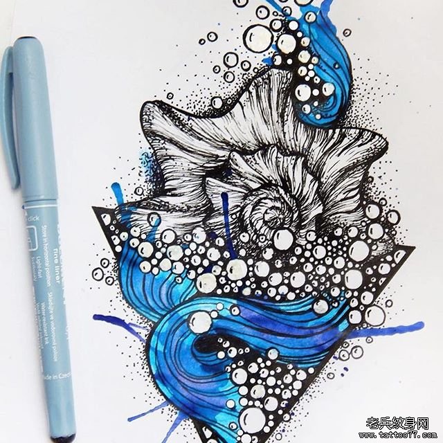 色彩浪花海螺纹身手稿