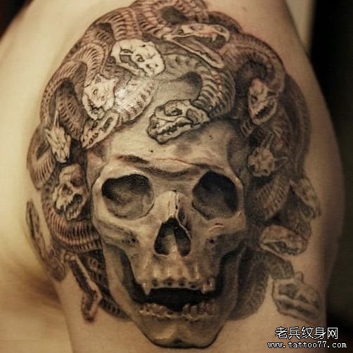 大臂骷髅纹身图案