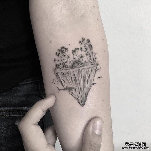 小臂小清新风景纹身图案