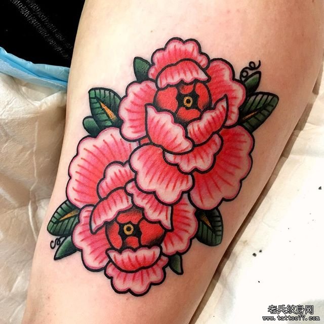 色彩玫瑰手臂纹身图案