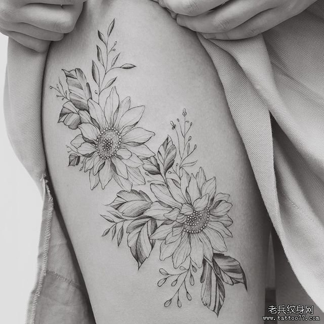 大腿向日葵纹身图案
