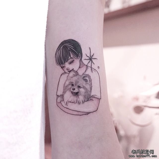 手臂清新线条个性男孩与狗纹身图案