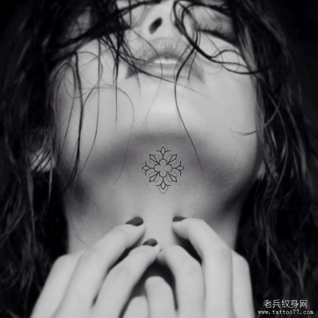 脖子几何线条纹身图案