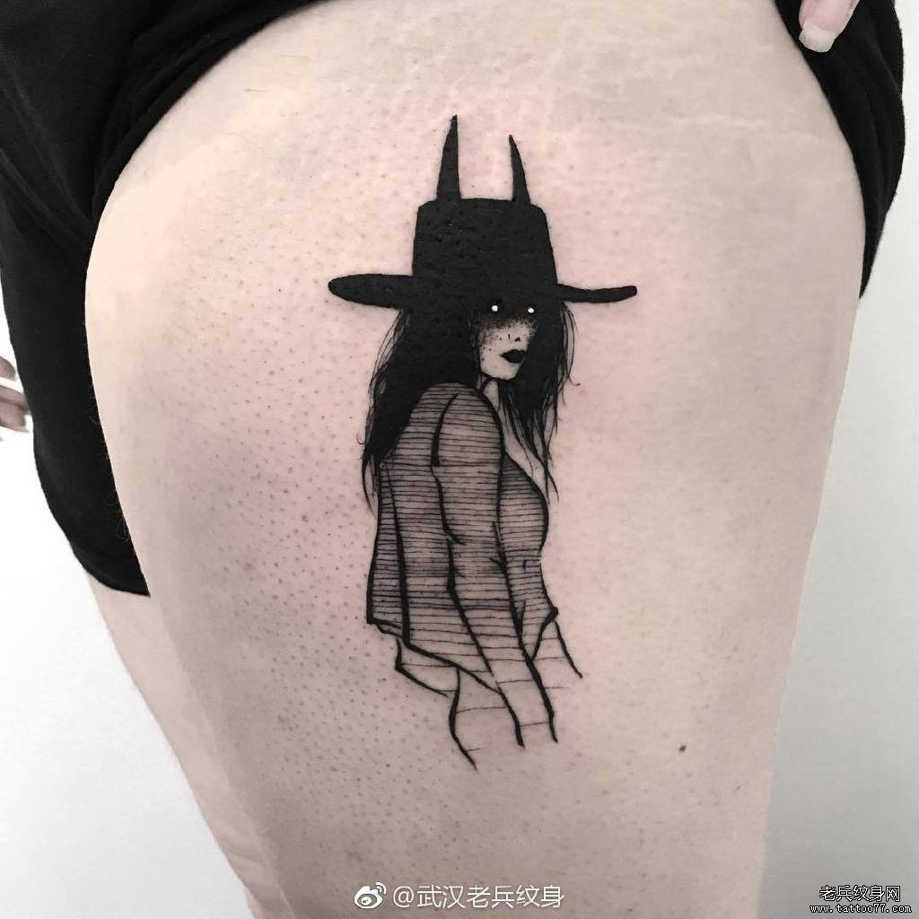 大腿黑灰女郎纹身