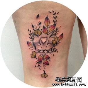腿部色彩点刺猫咪纹身