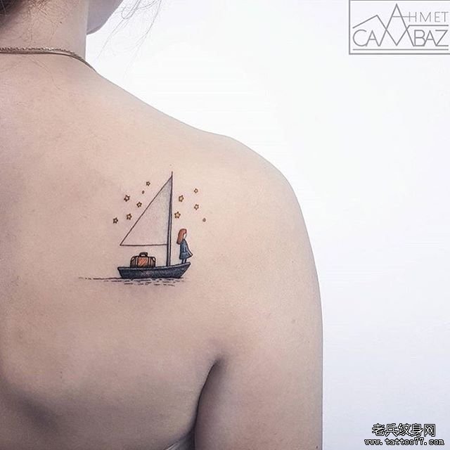 肩背小清新色彩帆船人物纹身图案