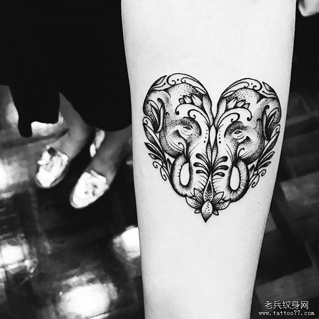 手臂梵花大象纹身图案