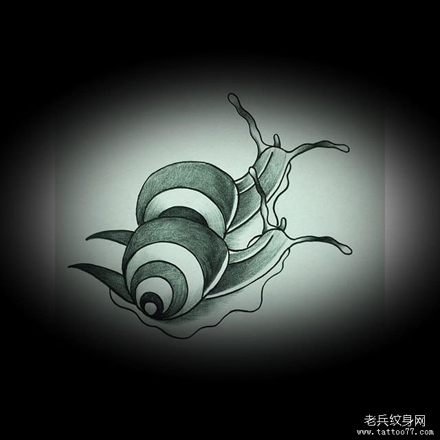 黑灰蜗牛纹身图案