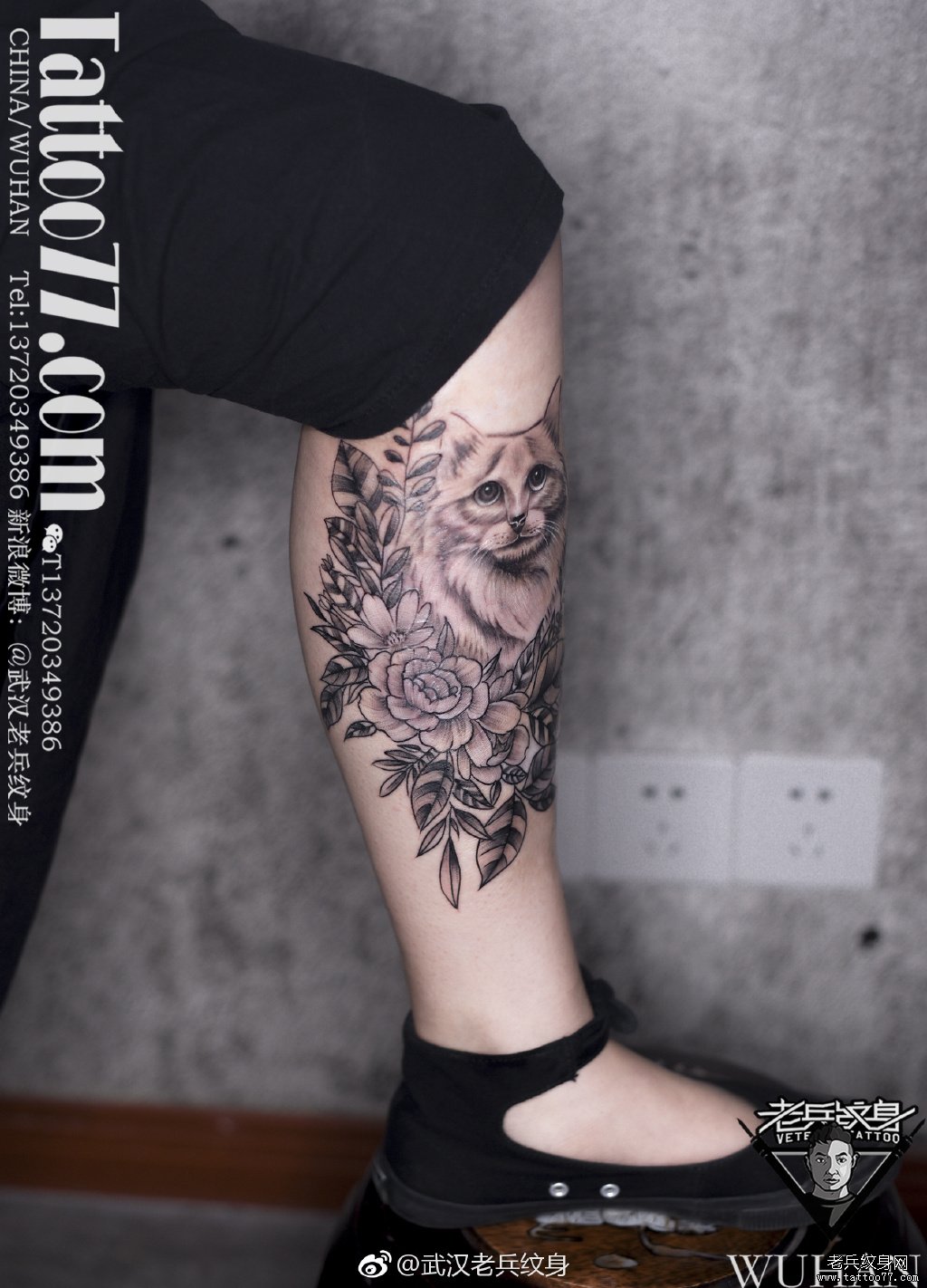 小腿猫咪花朵纹身图案