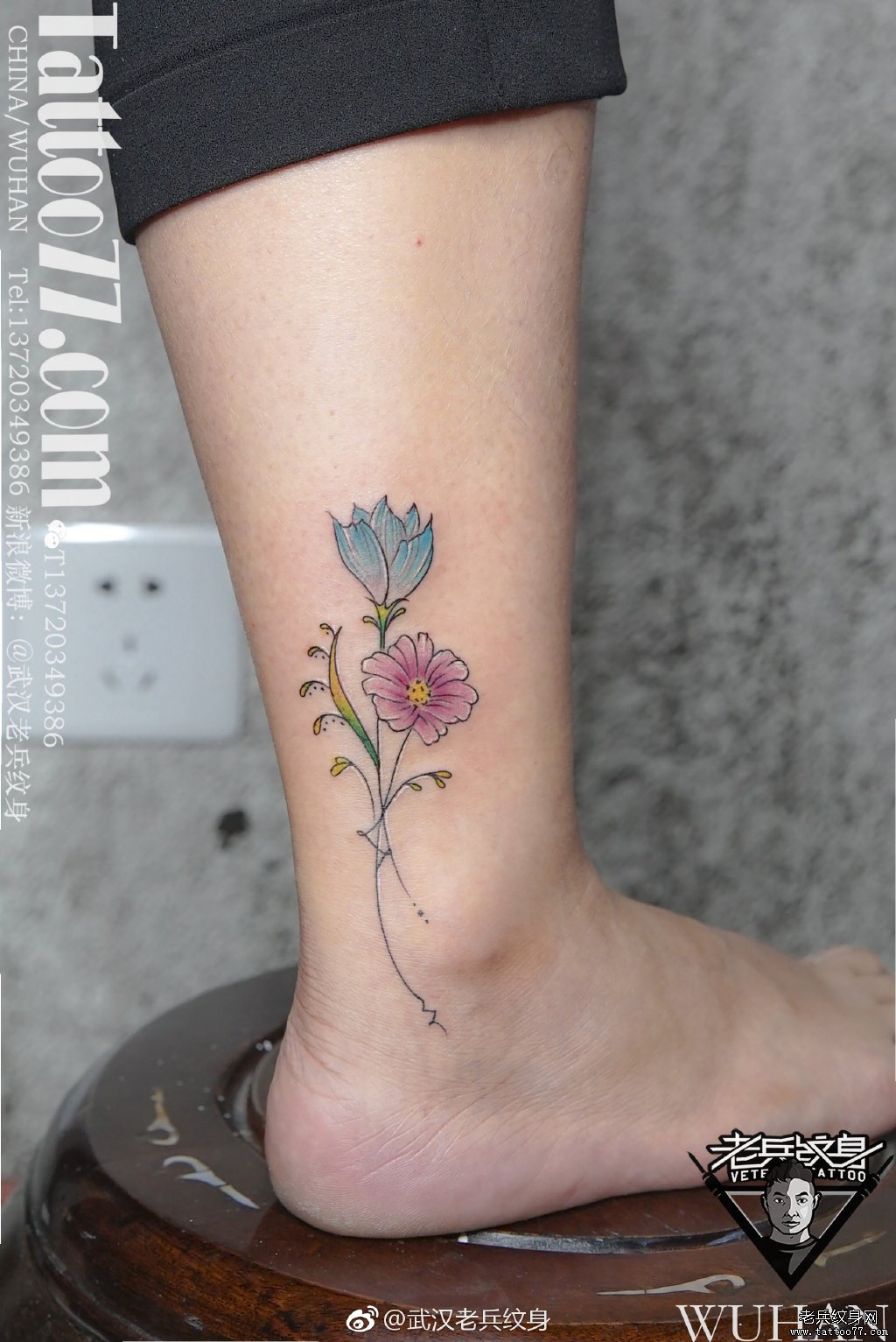 脚踝小清新花朵纹身图案