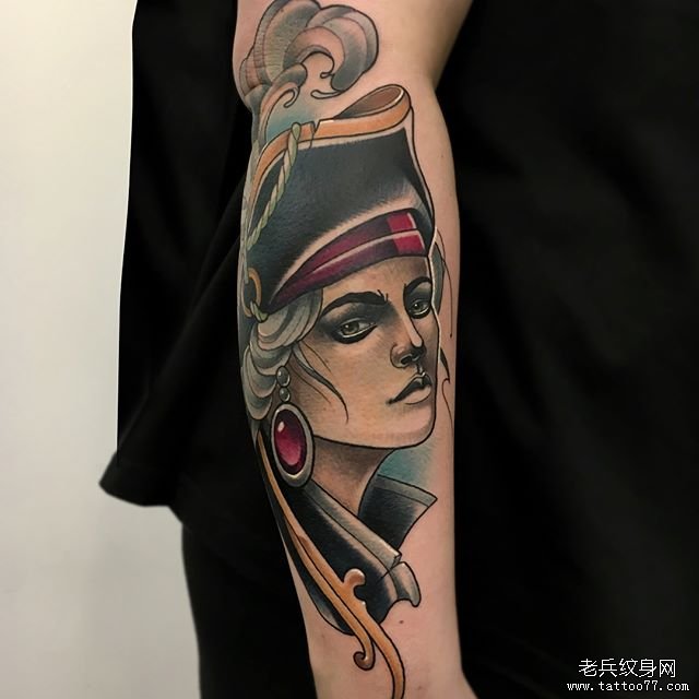 色彩女郎纹身图案