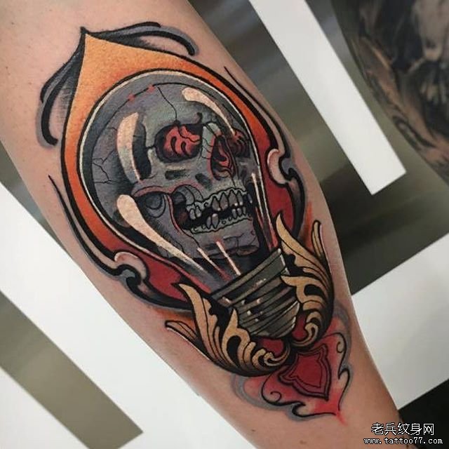 色彩灯泡骷髅纹身
